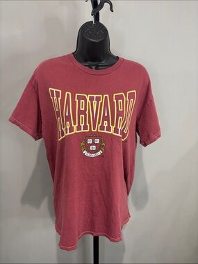 Harvard Collegiate Short Sleeve Crewneck Harvard University  Tshirt Size Small